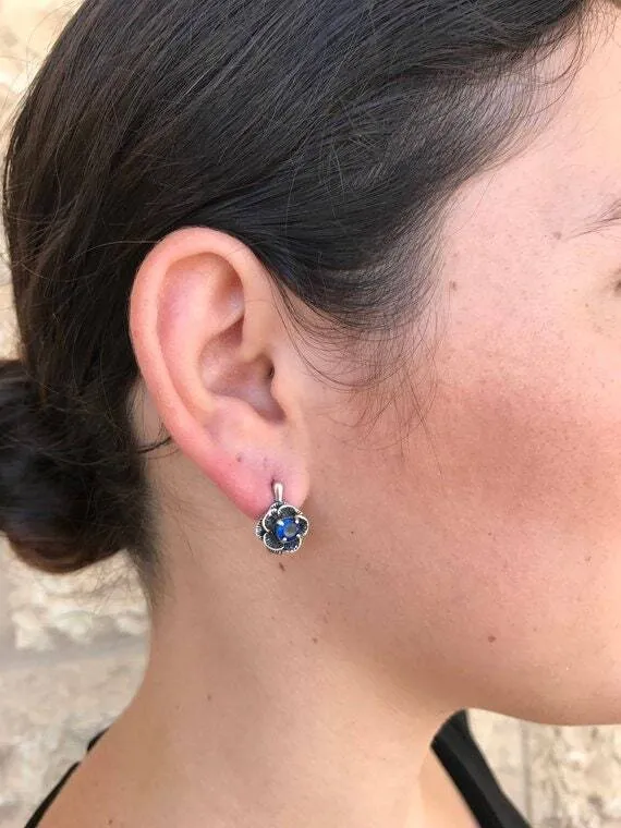 Emerald Flower Earrings - Rose Vintage Studs - Dainty Emerald Earrings