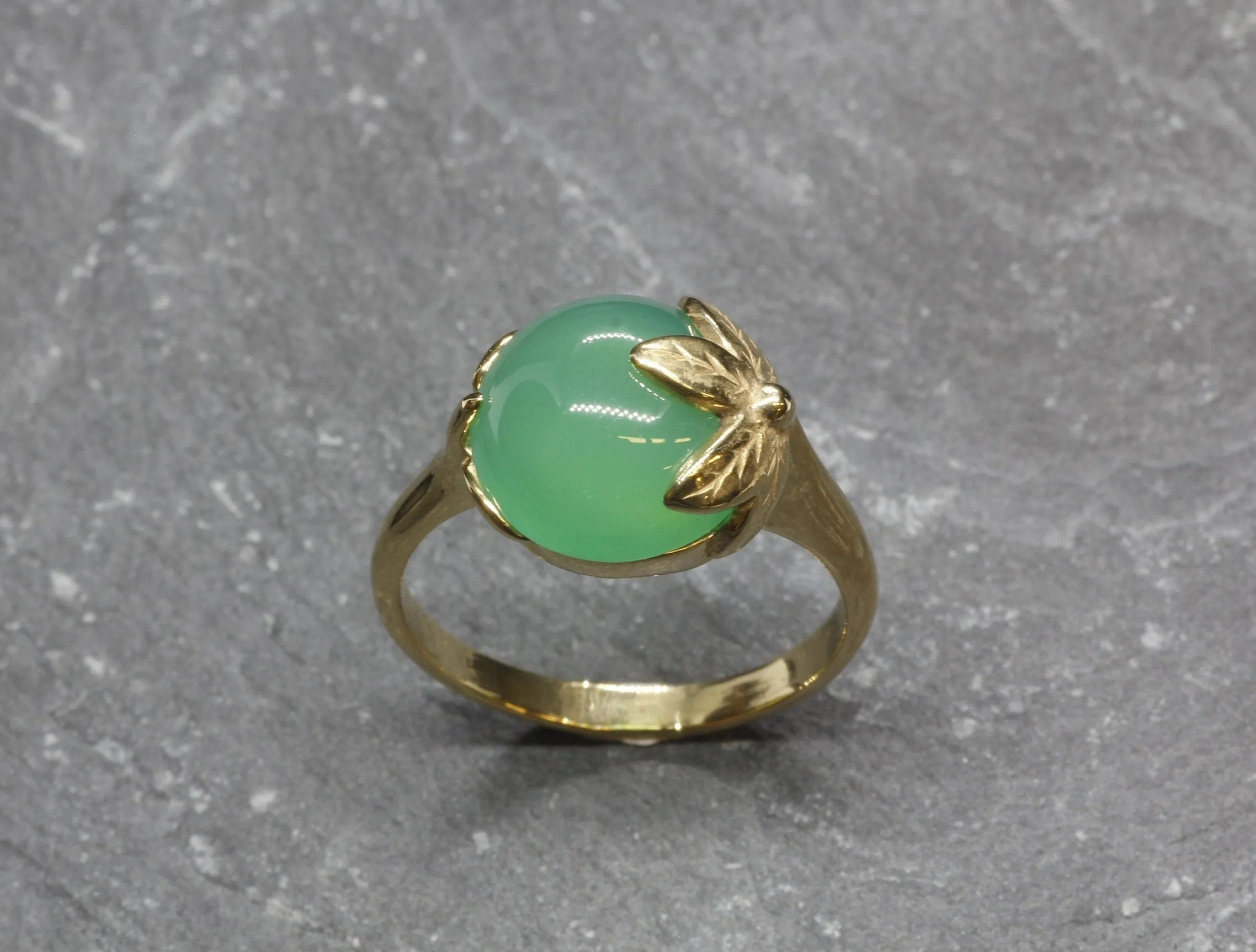 Emerald Gold Ring - Leaf Ring, May Birthstone Ring, Vintage Leaf Ring